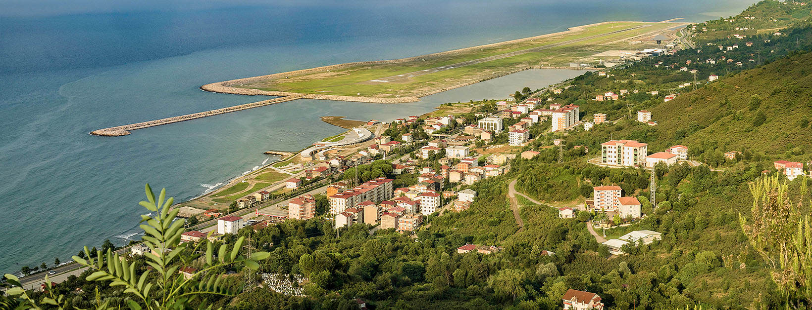 Gülyalı